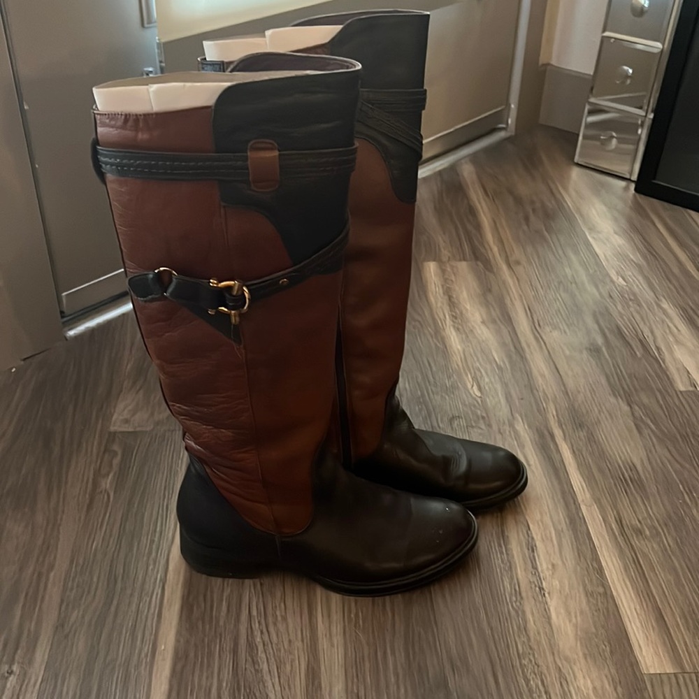 Knee high two toned boots size 7
